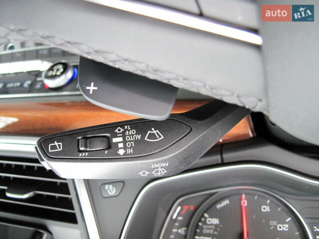 Серый Ауди Ку 5, объемом двигателя 1.98 л и пробегом 22 тыс. км за 44500 $, фото 121 на Automoto.ua