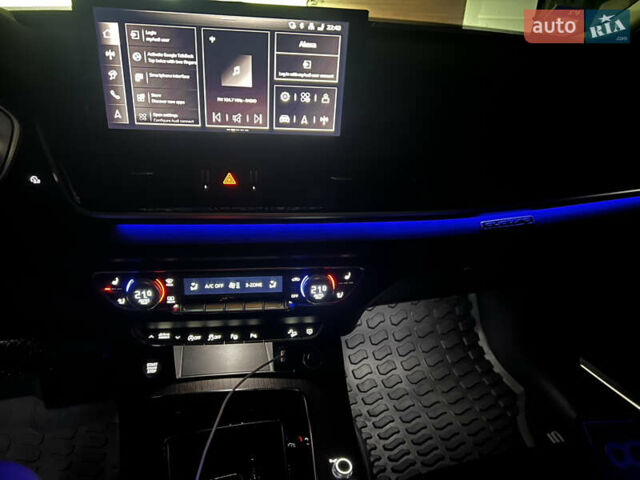 Сірий Ауді Ку 5, об'ємом двигуна 2 л та пробігом 20 тис. км за 44300 $, фото 38 на Automoto.ua