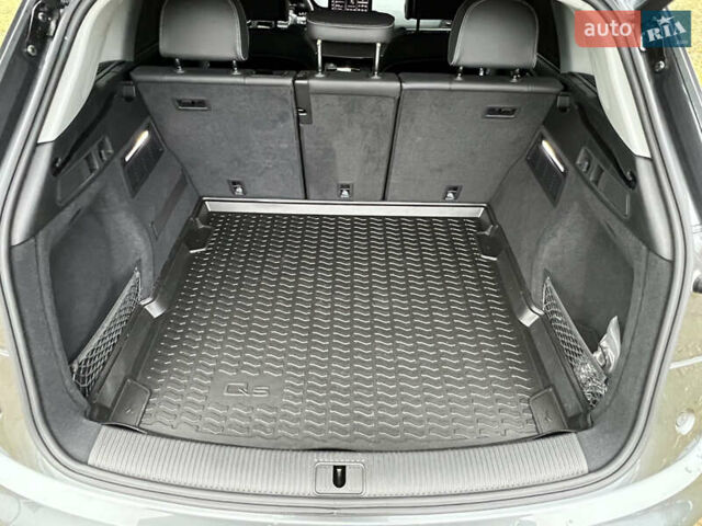 Сірий Ауді Ку 5, об'ємом двигуна 2 л та пробігом 20 тис. км за 44300 $, фото 25 на Automoto.ua