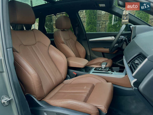 Серый Ауди Ку 5, объемом двигателя 2 л и пробегом 18 тыс. км за 36999 $, фото 91 на Automoto.ua