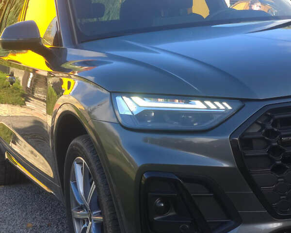 Ауди Ку 5 2023 в Харькове на Automoto.ua Серый Ауди Ку 5, объемом двигателя 1.98 л и пробегом 21 тыс. км за 53000 $, фото 10 на Automoto.ua