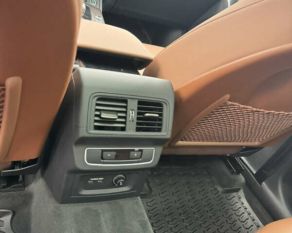 Серый Ауди Ку 5, объемом двигателя 2 л и пробегом 25 тыс. км за 38500 $, фото 14 на Automoto.ua