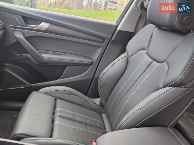 Серый Ауди Ку 5, объемом двигателя 1.98 л и пробегом 22 тыс. км за 35800 $, фото 43 на Automoto.ua