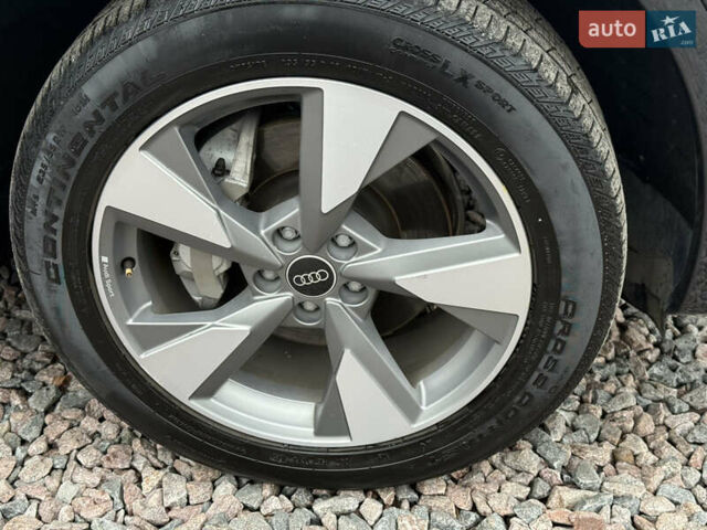 Серый Ауди Ку 5, объемом двигателя 1.98 л и пробегом 31 тыс. км за 35999 $, фото 9 на Automoto.ua