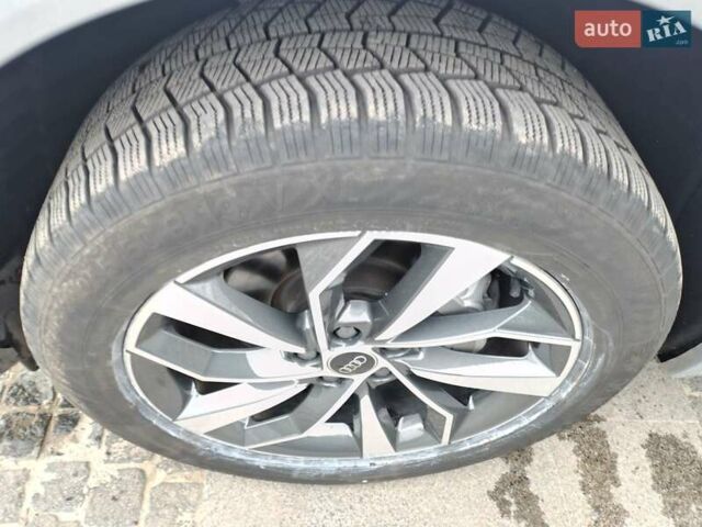 Серый Ауди Ку 5, объемом двигателя 1.98 л и пробегом 22 тыс. км за 35800 $, фото 69 на Automoto.ua