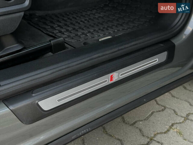 Серый Ауди Ку 5, объемом двигателя 2 л и пробегом 18 тыс. км за 36999 $, фото 89 на Automoto.ua