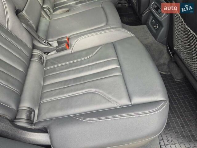 Серый Ауди Ку 5, объемом двигателя 0 л и пробегом 54 тыс. км за 34900 $, фото 21 на Automoto.ua