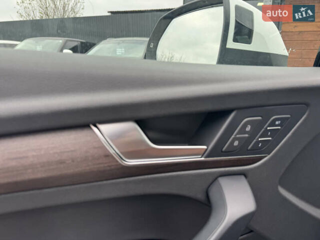 Серый Ауди Ку 5, объемом двигателя 2 л и пробегом 25 тыс. км за 38500 $, фото 11 на Automoto.ua