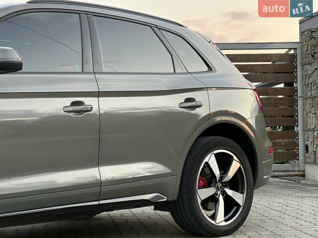 Серый Ауди Ку 5, объемом двигателя 2 л и пробегом 18 тыс. км за 36999 $, фото 5 на Automoto.ua