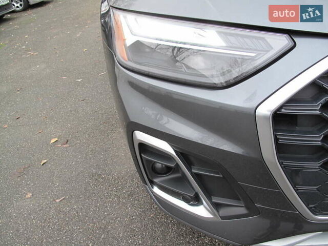 Серый Ауди Ку 5, объемом двигателя 1.98 л и пробегом 22 тыс. км за 44500 $, фото 76 на Automoto.ua