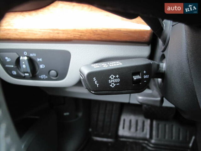 Серый Ауди Ку 5, объемом двигателя 1.98 л и пробегом 22 тыс. км за 44500 $, фото 118 на Automoto.ua