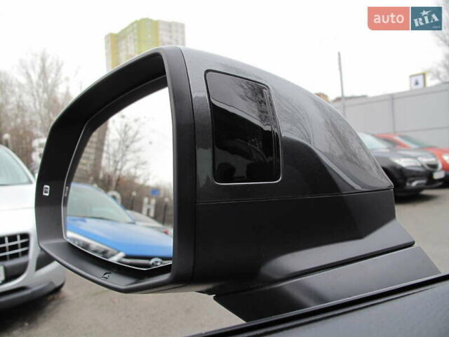 Серый Ауди Ку 5, объемом двигателя 1.98 л и пробегом 22 тыс. км за 44500 $, фото 113 на Automoto.ua