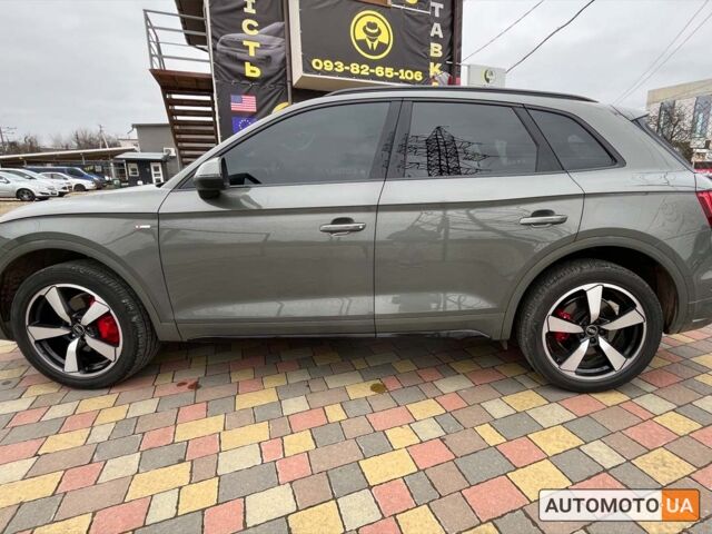 Серый Ауди Ку 5, объемом двигателя 2 л и пробегом 7 тыс. км за 43500 $, фото 3 на Automoto.ua