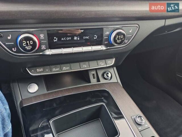 Серый Ауди Ку 5, объемом двигателя 1.98 л и пробегом 22 тыс. км за 35800 $, фото 57 на Automoto.ua