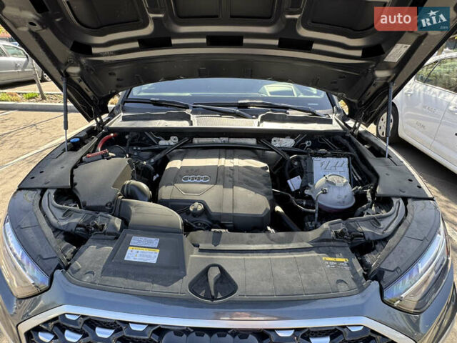 Сірий Ауді Ку 5, об'ємом двигуна 1.98 л та пробігом 9 тис. км за 55600 $, фото 29 на Automoto.ua