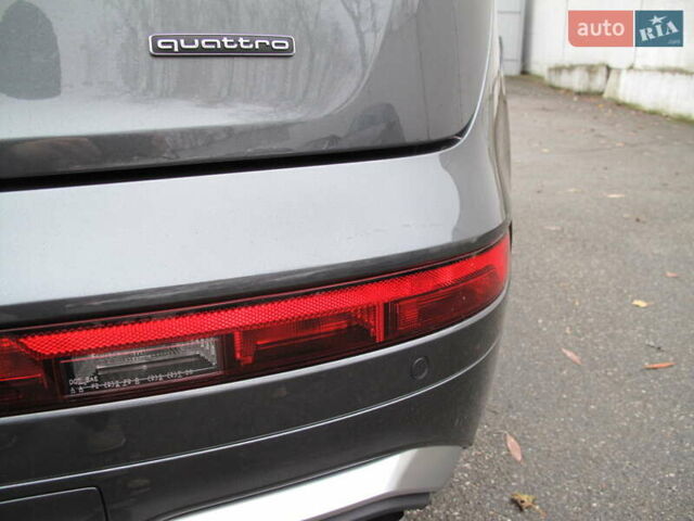 Серый Ауди Ку 5, объемом двигателя 1.98 л и пробегом 22 тыс. км за 44500 $, фото 11 на Automoto.ua
