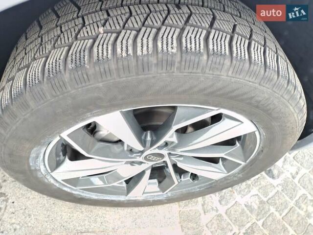 Серый Ауди Ку 5, объемом двигателя 1.98 л и пробегом 22 тыс. км за 35800 $, фото 65 на Automoto.ua