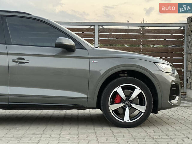 Серый Ауди Ку 5, объемом двигателя 2 л и пробегом 18 тыс. км за 36999 $, фото 23 на Automoto.ua