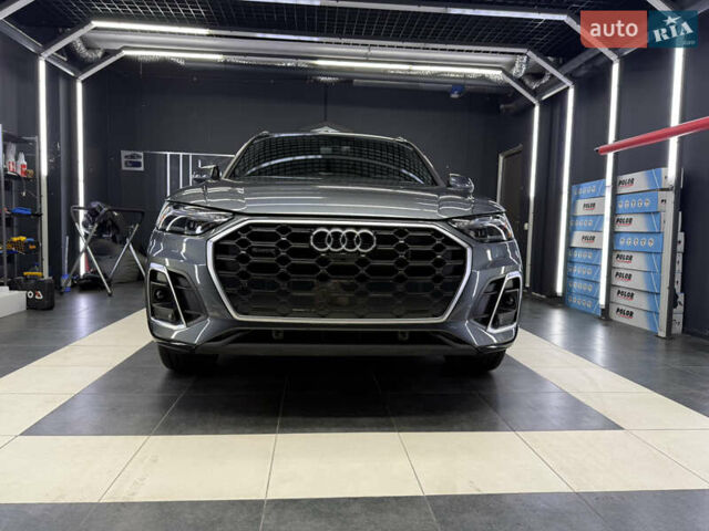 Сірий Ауді Ку 5, об'ємом двигуна 1.98 л та пробігом 1 тис. км за 59500 $, фото 3 на Automoto.ua