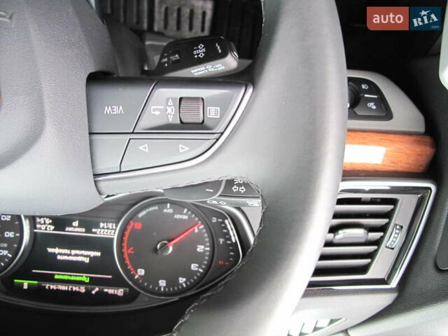 Серый Ауди Ку 5, объемом двигателя 1.98 л и пробегом 22 тыс. км за 44500 $, фото 117 на Automoto.ua