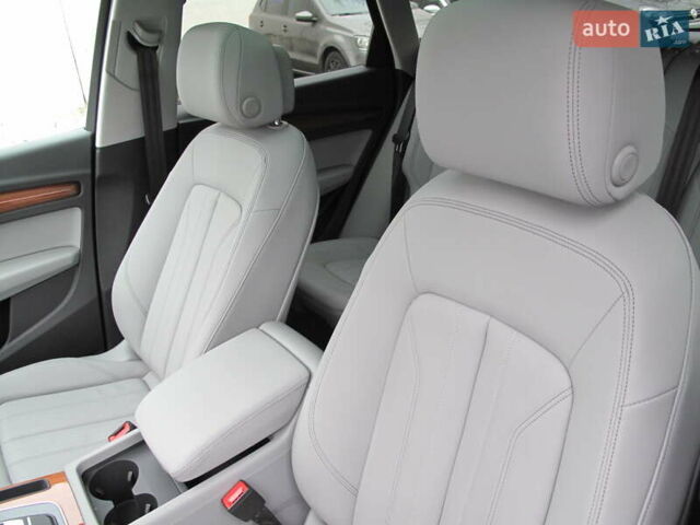 Серый Ауди Ку 5, объемом двигателя 1.98 л и пробегом 22 тыс. км за 44500 $, фото 48 на Automoto.ua