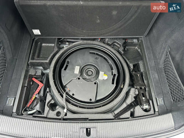 Серый Ауди Ку 5, объемом двигателя 1.98 л и пробегом 65 тыс. км за 38000 $, фото 10 на Automoto.ua