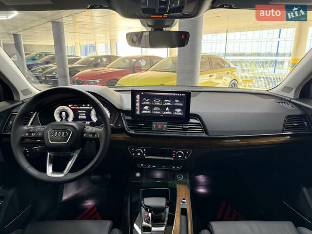 Сірий Ауді Ку 5, об'ємом двигуна 1.98 л та пробігом 5 тис. км за 54000 $, фото 25 на Automoto.ua