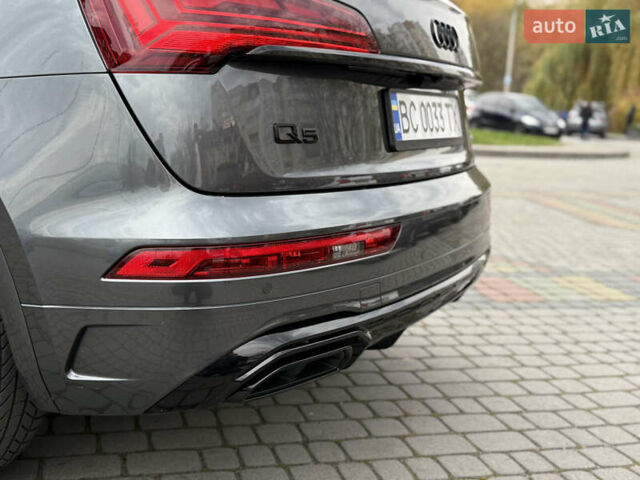 Сірий Ауді Ку 5, об'ємом двигуна 1.98 л та пробігом 12 тис. км за 58100 $, фото 15 на Automoto.ua