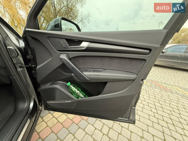 Сірий Ауді Ку 5, об'ємом двигуна 1.98 л та пробігом 12 тис. км за 58100 $, фото 37 на Automoto.ua