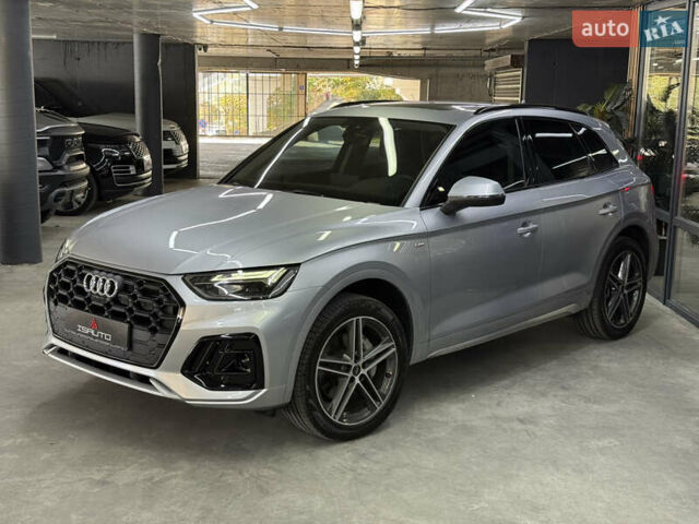 Сірий Ауді Ку 5, об'ємом двигуна 1.98 л та пробігом 5 тис. км за 54000 $, фото 5 на Automoto.ua