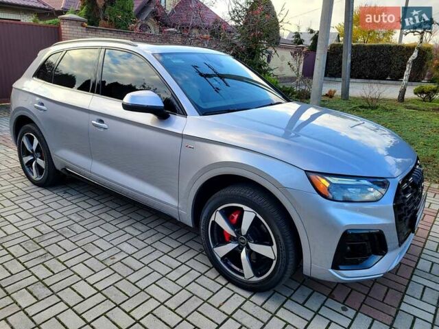 Сірий Ауді Ку 5, об'ємом двигуна 1.98 л та пробігом 13 тис. км за 47000 $, фото 6 на Automoto.ua