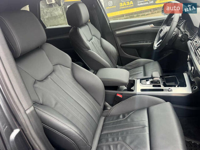 Сірий Ауді Ку 5, об'ємом двигуна 1.98 л та пробігом 22 тис. км за 39500 $, фото 17 на Automoto.ua