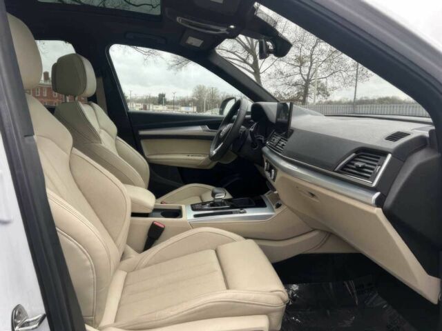 Сірий Ауді Ку 5, об'ємом двигуна 2 л та пробігом 20 тис. км за 19800 $, фото 9 на Automoto.ua