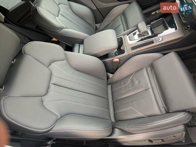 Сірий Ауді Ку 5, об'ємом двигуна 1.98 л та пробігом 15 тис. км за 37500 $, фото 9 на Automoto.ua