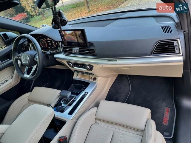Сірий Ауді Ку 5, об'ємом двигуна 1.98 л та пробігом 13 тис. км за 47000 $, фото 12 на Automoto.ua