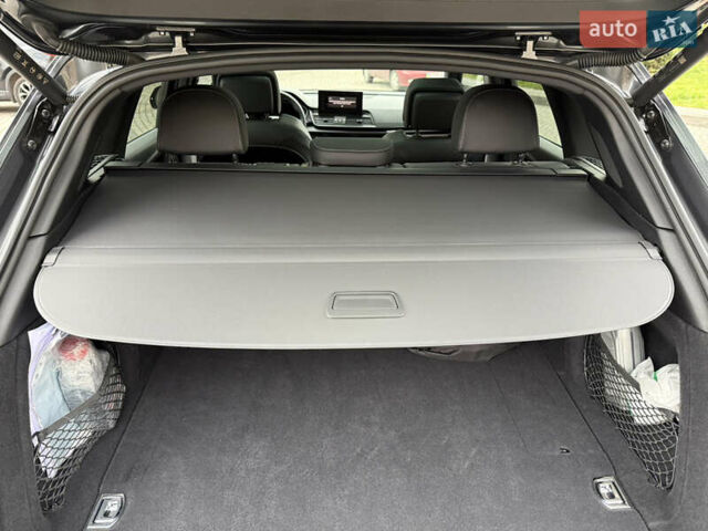 Сірий Ауді Ку 5, об'ємом двигуна 1.98 л та пробігом 12 тис. км за 58100 $, фото 25 на Automoto.ua