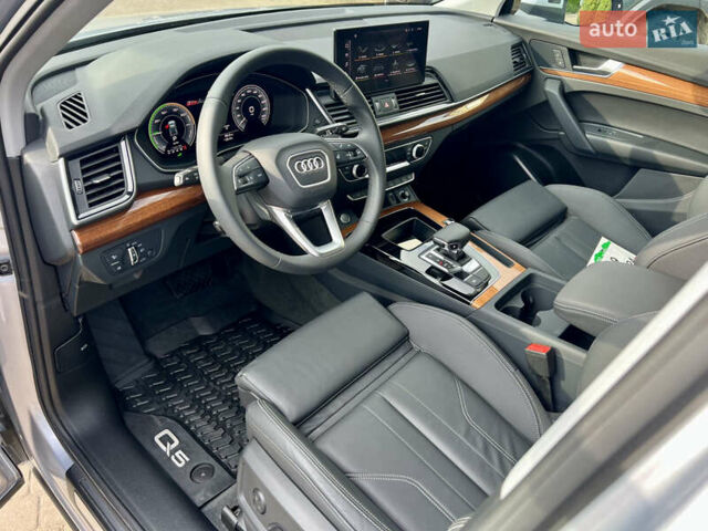 Серый Ауди Ку 5, объемом двигателя 1.98 л и пробегом 3 тыс. км за 52900 $, фото 1 на Automoto.ua