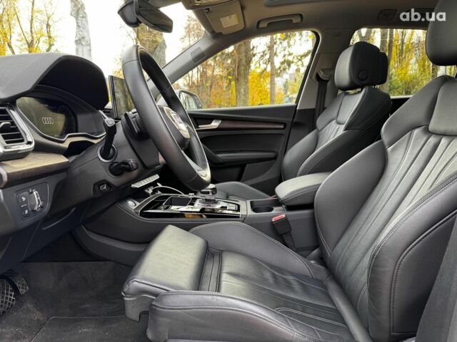 Серый Ауди Ку 5, объемом двигателя 2 л и пробегом 35 тыс. км за 41490 $, фото 24 на Automoto.ua