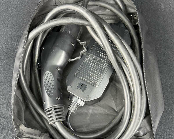 Сірий Ауді Ку 5, об'ємом двигуна 1.98 л та пробігом 12 тис. км за 58100 $, фото 26 на Automoto.ua