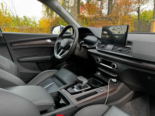 Серый Ауди Ку 5, объемом двигателя 2 л и пробегом 35 тыс. км за 41490 $, фото 35 на Automoto.ua