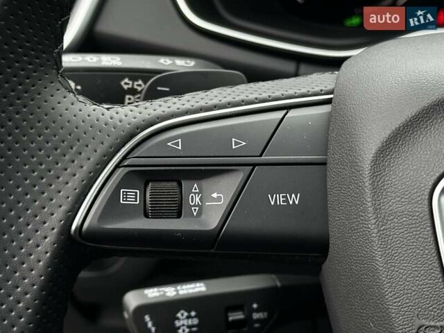 Серый Ауди Ку 5, объемом двигателя 1.98 л и пробегом 14 тыс. км за 57999 $, фото 30 на Automoto.ua