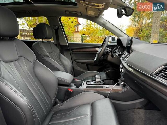 Серый Ауди Ку 5, объемом двигателя 2 л и пробегом 35 тыс. км за 41490 $, фото 34 на Automoto.ua