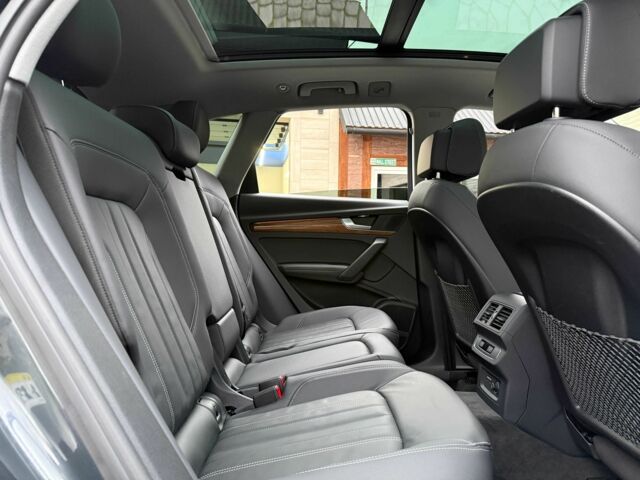 Серый Ауди Ку 5, объемом двигателя 2 л и пробегом 9 тыс. км за 39700 $, фото 12 на Automoto.ua