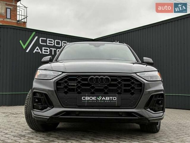 Серый Ауди Ку 5, объемом двигателя 1.98 л и пробегом 14 тыс. км за 57999 $, фото 1 на Automoto.ua