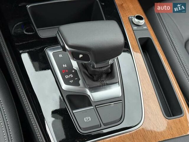 Серый Ауди Ку 5, объемом двигателя 1.98 л и пробегом 9 тыс. км за 39700 $, фото 6 на Automoto.ua