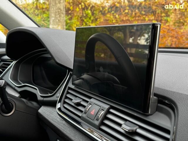 Серый Ауди Ку 5, объемом двигателя 2 л и пробегом 35 тыс. км за 41490 $, фото 39 на Automoto.ua