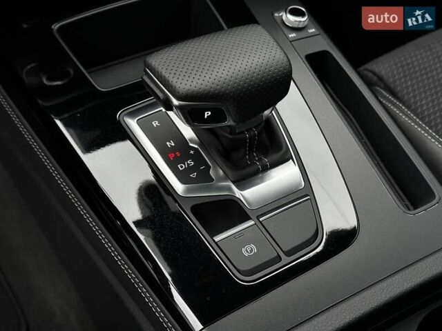 Серый Ауди Ку 5, объемом двигателя 1.98 л и пробегом 14 тыс. км за 57999 $, фото 32 на Automoto.ua