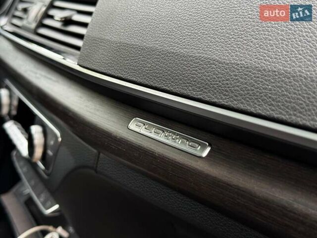 Серый Ауди Ку 5, объемом двигателя 2 л и пробегом 35 тыс. км за 41490 $, фото 41 на Automoto.ua