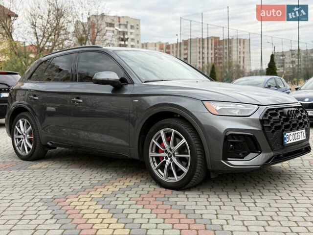 Сірий Ауді Ку 5, об'ємом двигуна 1.98 л та пробігом 12 тис. км за 58100 $, фото 5 на Automoto.ua