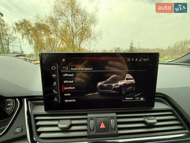 Сірий Ауді Ку 5, об'ємом двигуна 1.98 л та пробігом 12 тис. км за 58100 $, фото 55 на Automoto.ua